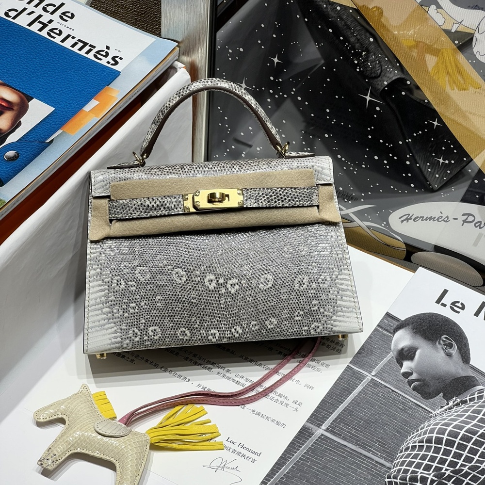 Hermès number: kellyMini ll generation