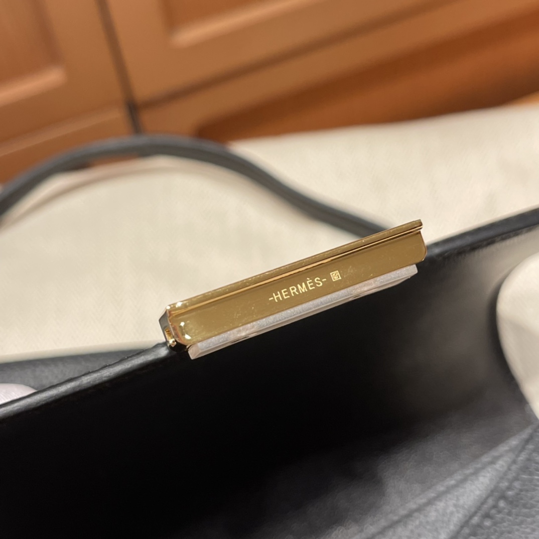 Hermès constance 19cm versatile series model,