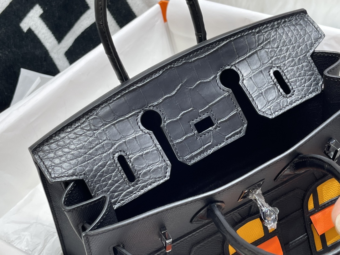 Hermès: Small House Bag 25CM. In stock🈶️ American crocodile