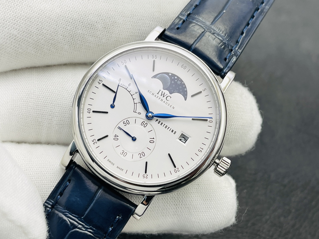 IWC kinetic moon phase expert. The new Portofino series IW516409 see-through watch.