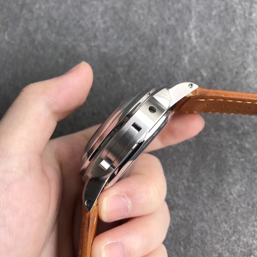 Panerai PAM127 watch