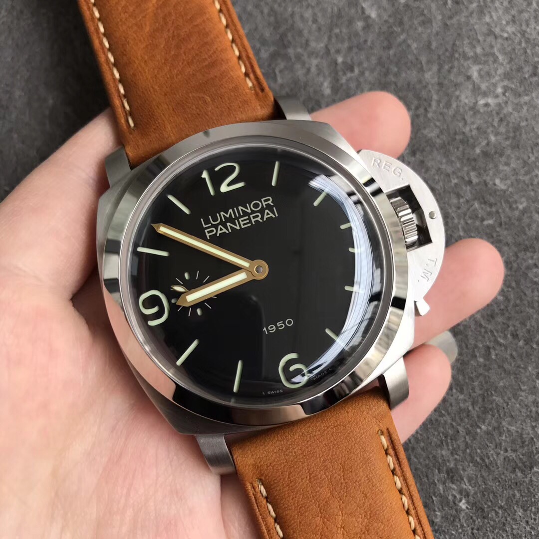 Panerai PAM127 watch