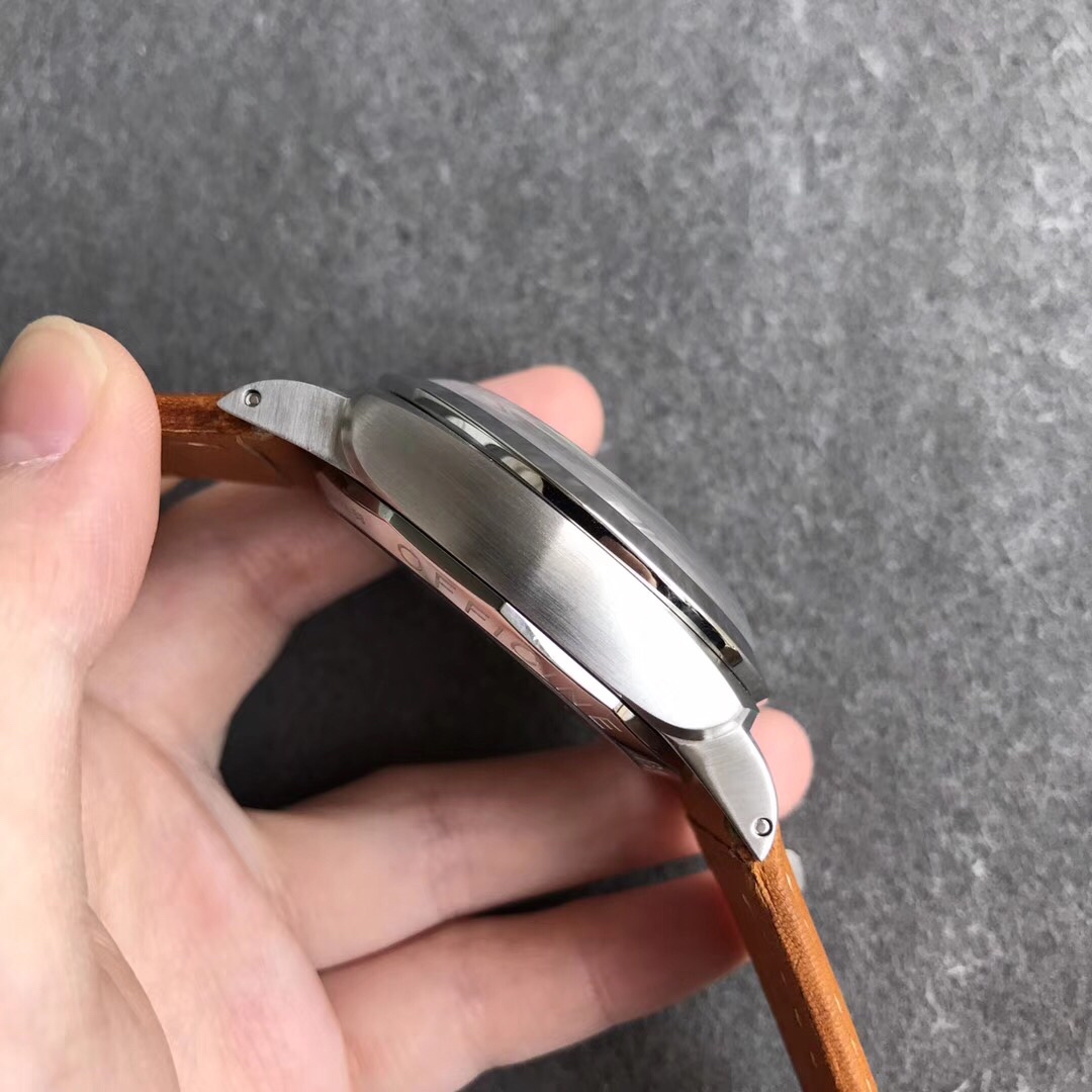 Panerai PAM127 watch