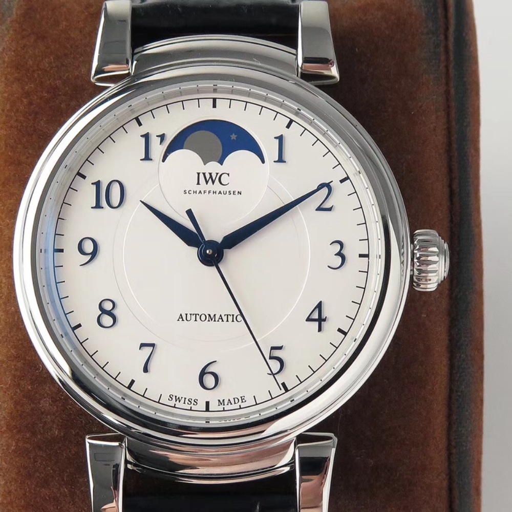 IWC Da Vinci Classic Moon Phase Watch