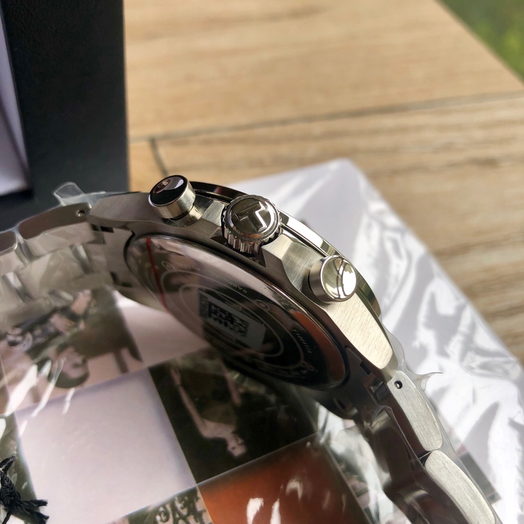 original Tissot, all original Tissot T106 series V8 men's watch,