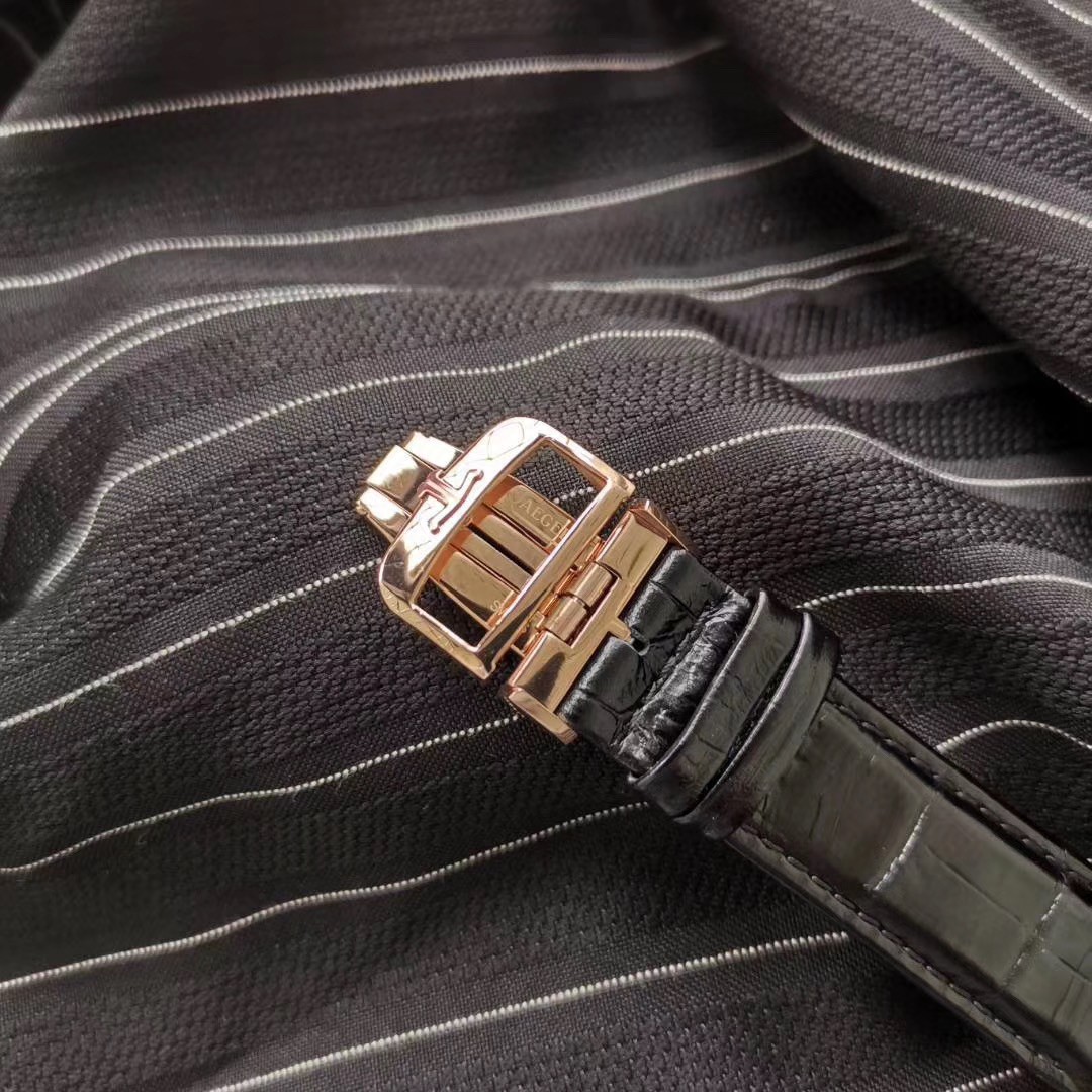 Jaeger-LeCoultre Reverso Tribute double-sided dual time zone flip watch