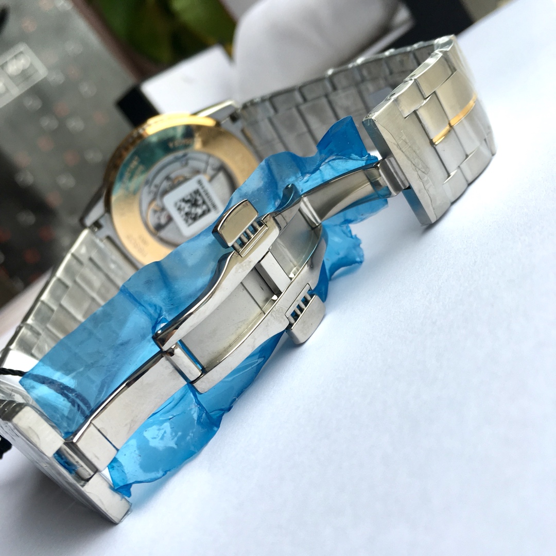 Tissot T086.408.22.039.00 men's watch,