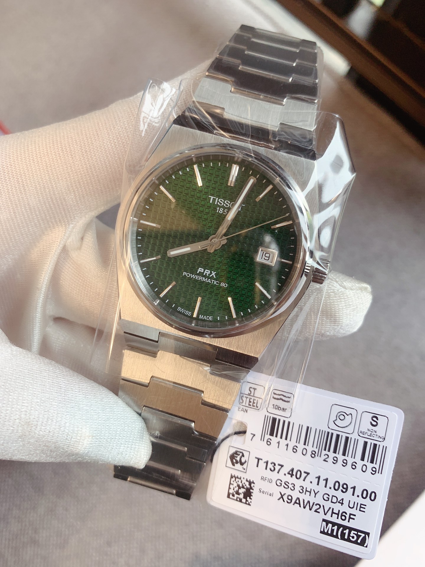 Tissot new mechanical model T137407.11.091.00. Large.