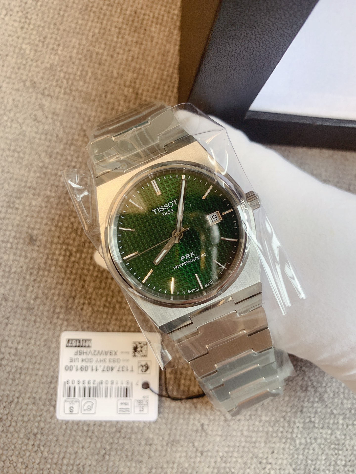 Tissot new mechanical model T137407.11.091.00. Large.