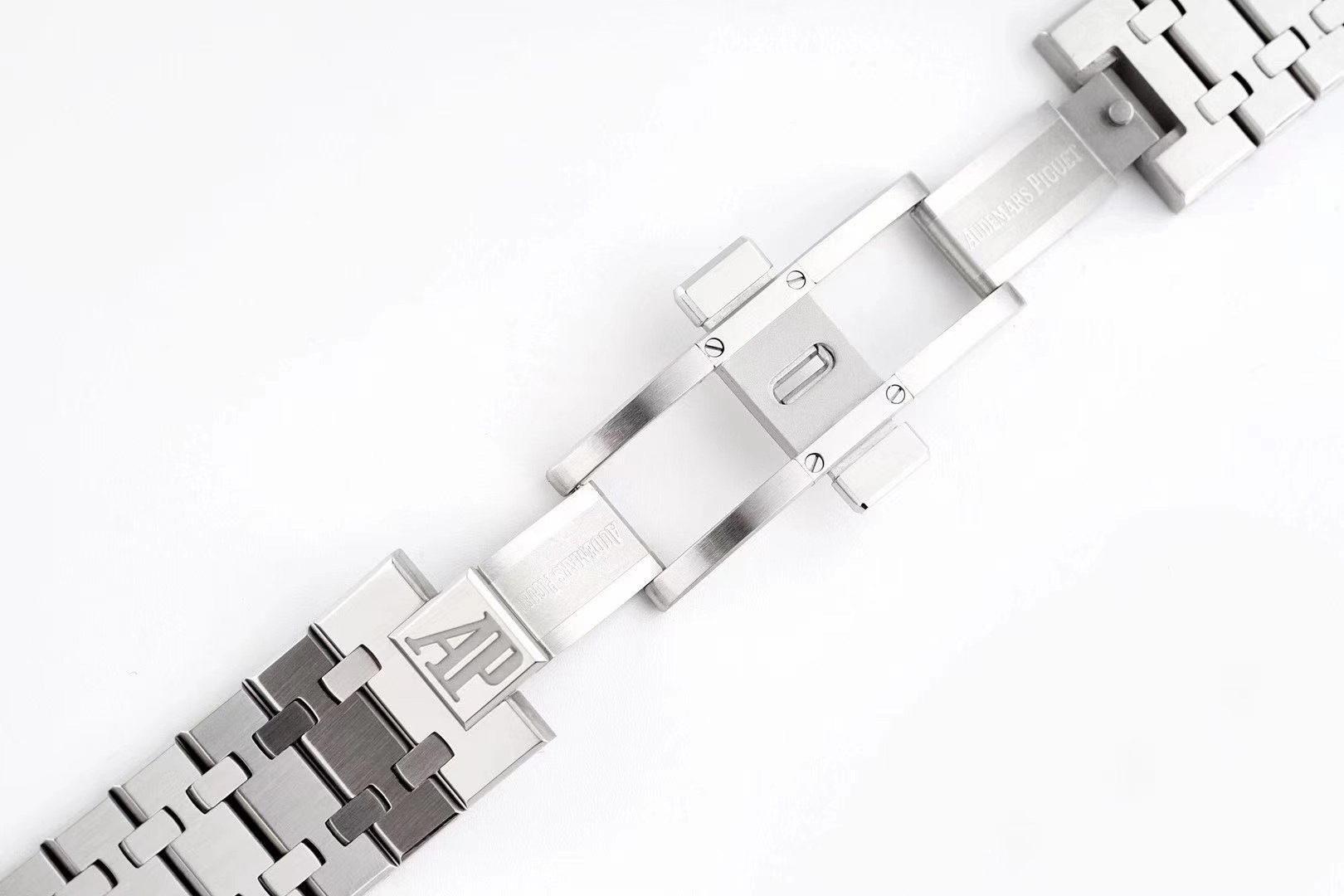 Audemars Piguet Royal Oak series multi-function watches 26574