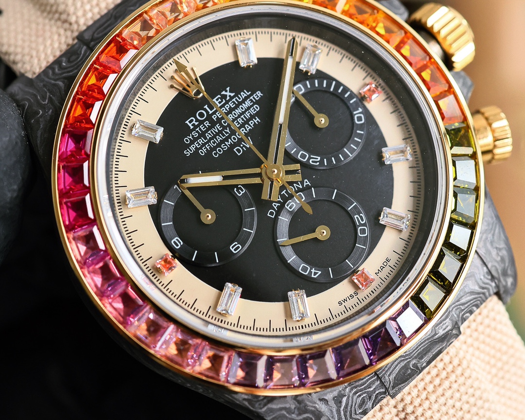 ROLEX Daytona's carbon fiber watch is not only light to wear