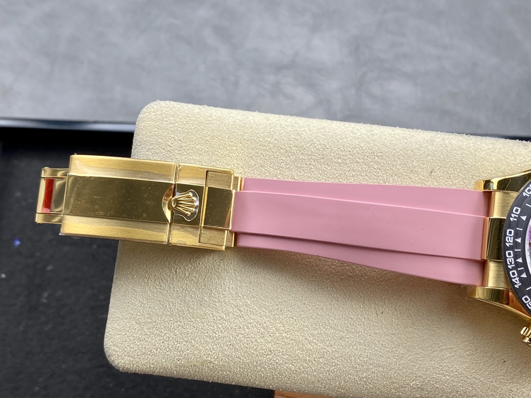 The new hollow Rolex Daytona watch