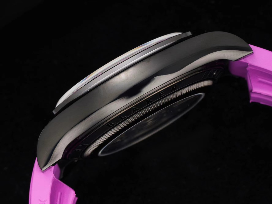 The new hollow Rolex Daytona watch