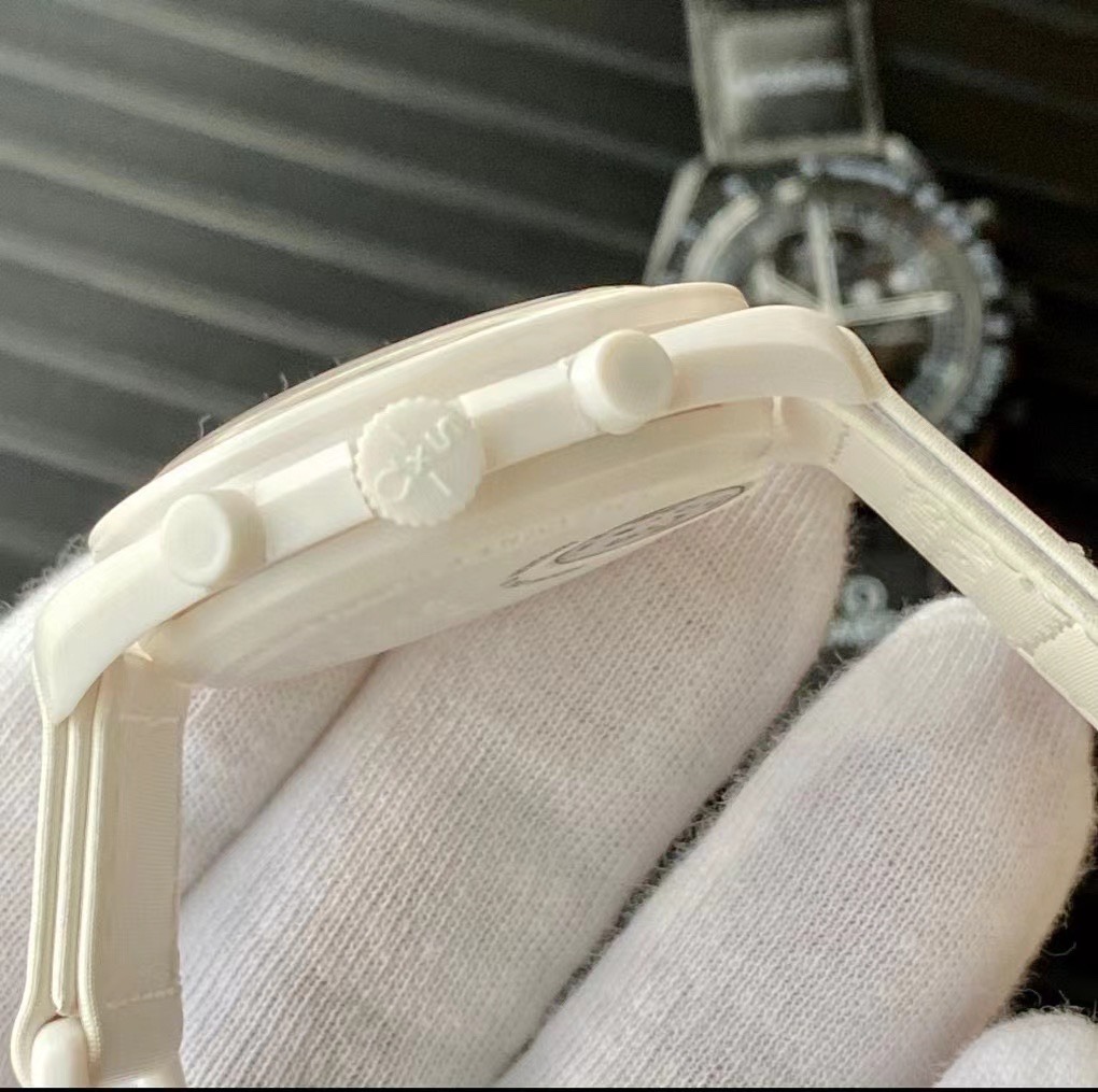 Omega x Swatch's new moon landing work Mission to the Moonphase Bex.