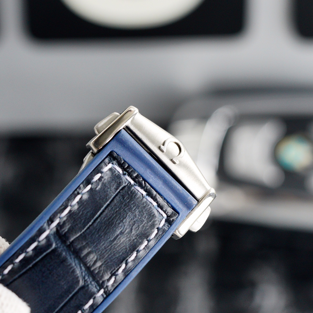 Omega Planet Ocean 2 15.32.44.21.01.00 1