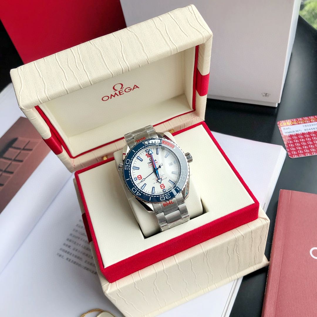 Omega Seamaster 600m America's Cup limited edition diving watch