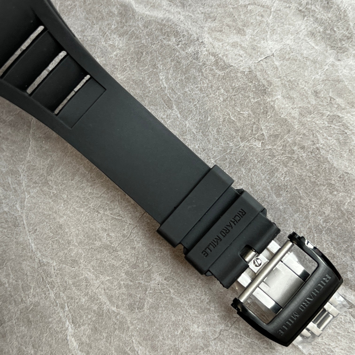 RM 27-02 is a sports tourbillon watch designed by 〖RICHARD MILLE〗