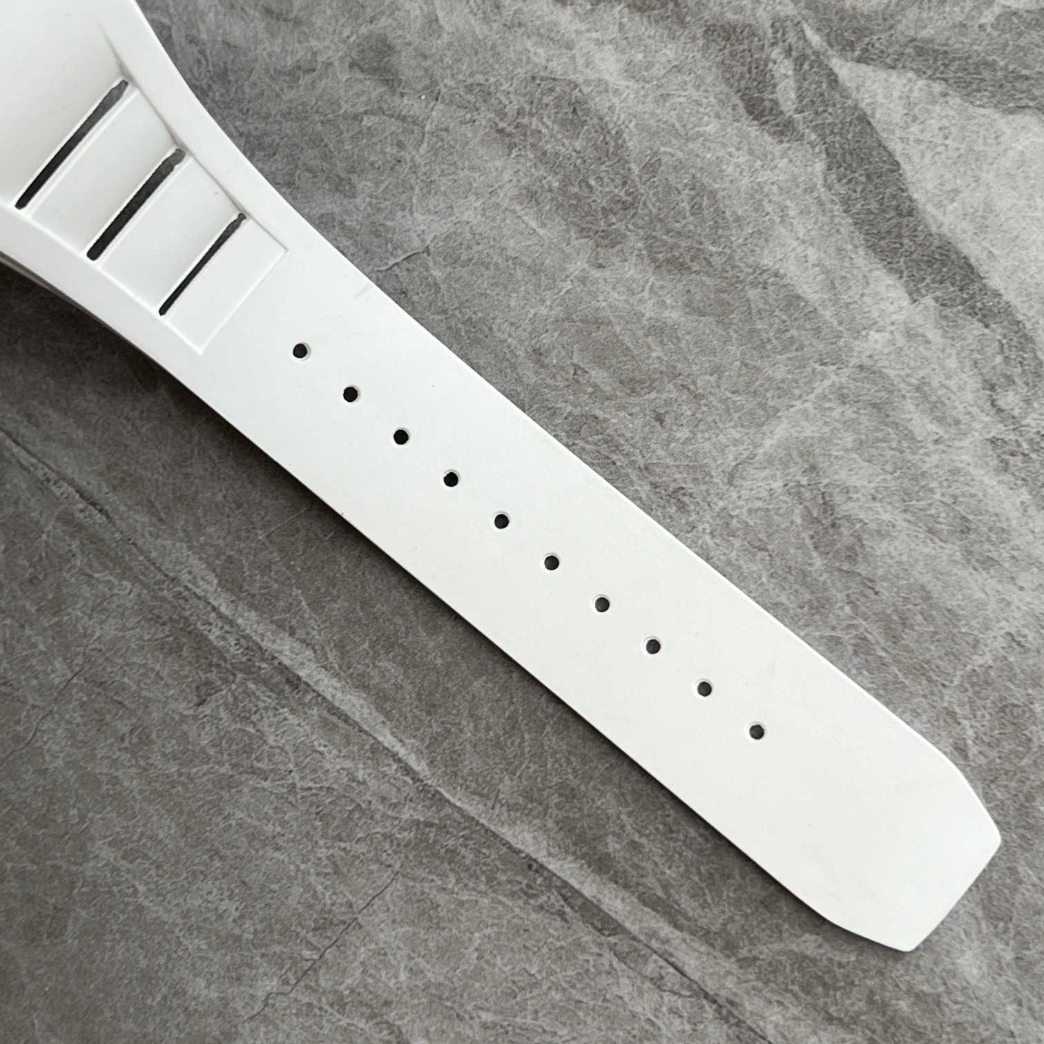 RM 27-02 is a sports tourbillon watch designed by 〖RICHARD MILLE〗