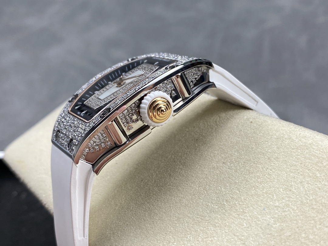 Richard Miller RM07-01 Red Lips RM007