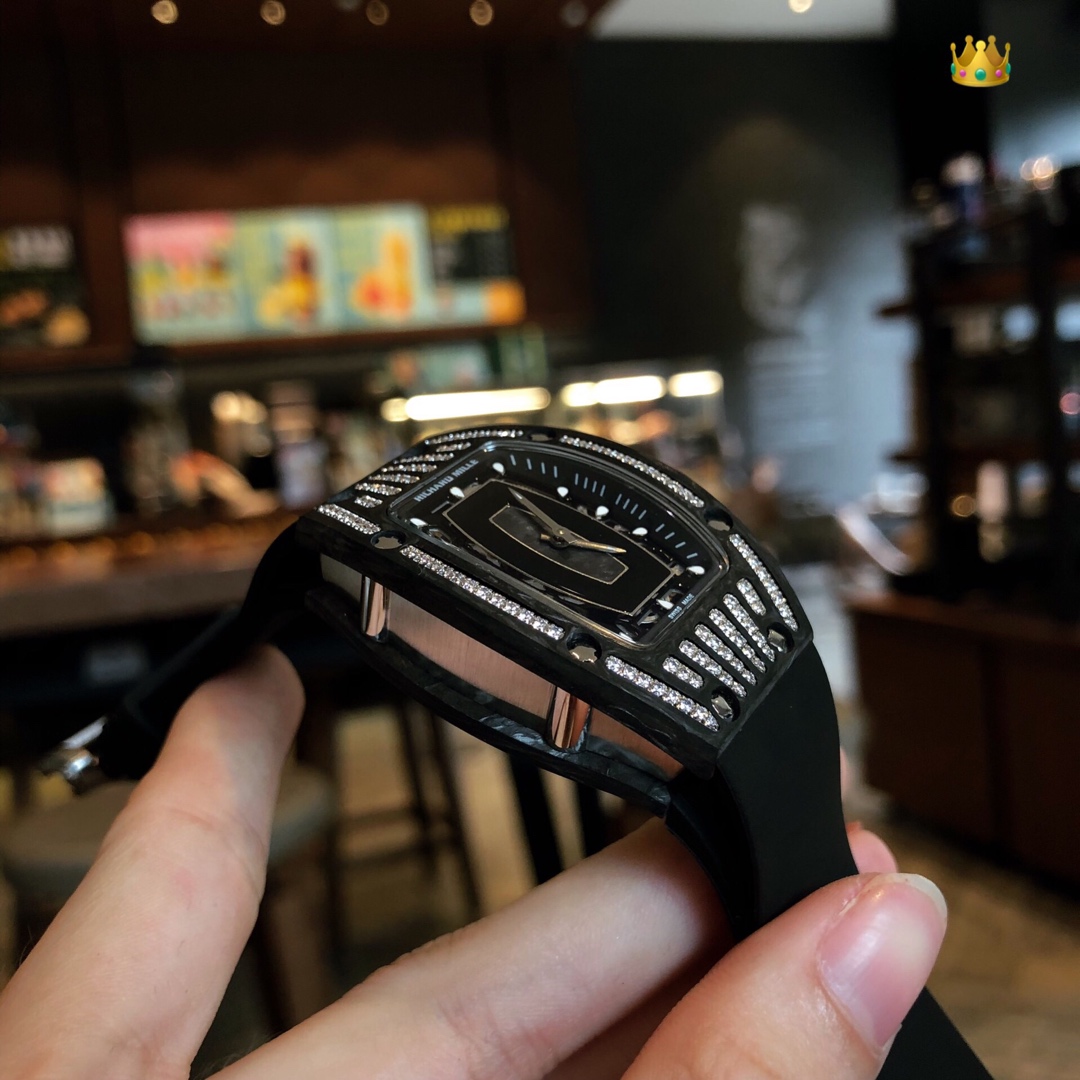 Richard Miller RM07-01 Red Lips RM007