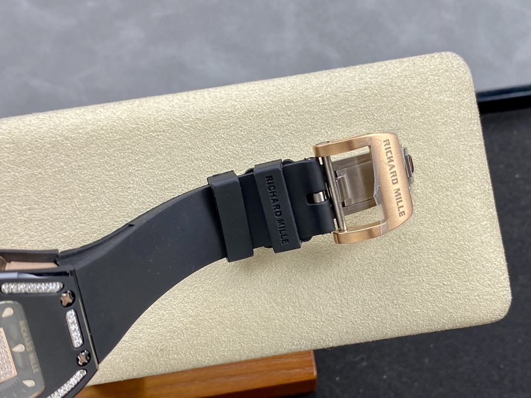 Richard Miller RM07-01 Red Lips RM007