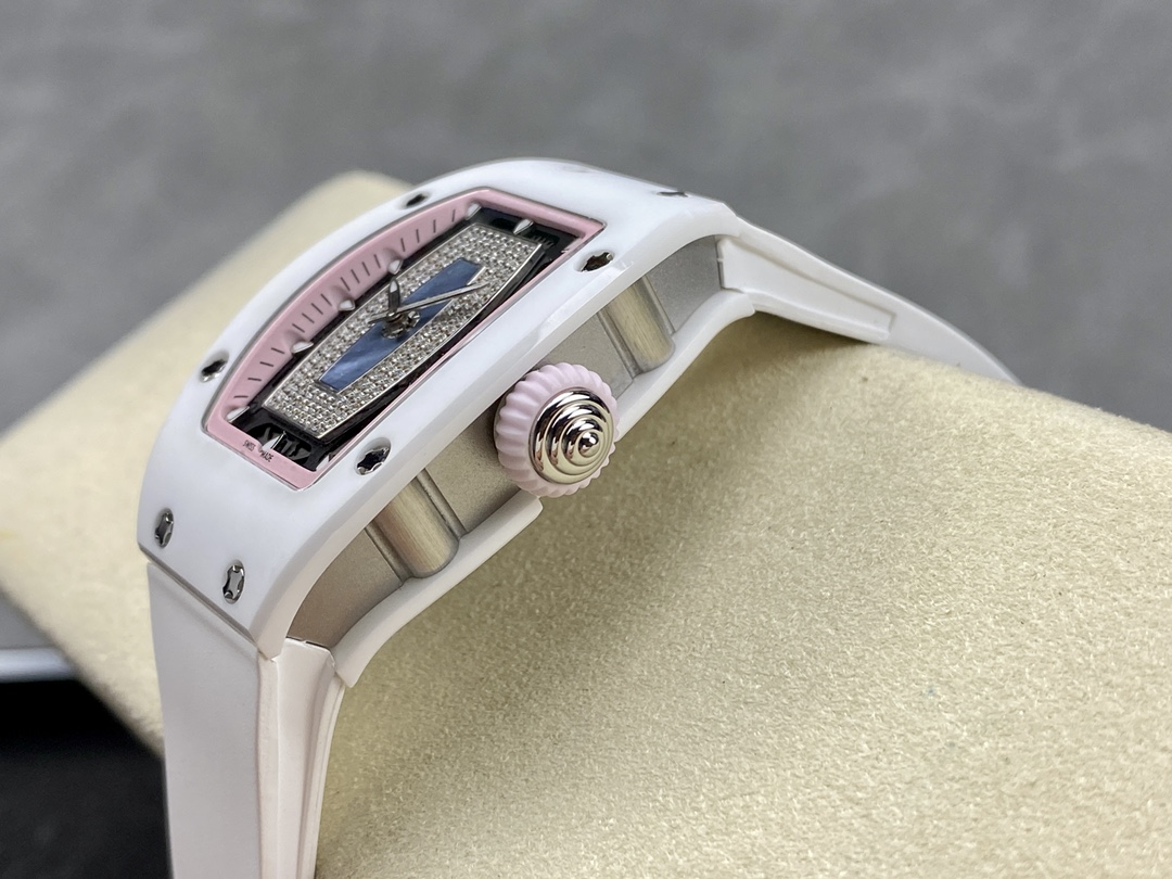 Richard Miller RM07-01 Red Lips RM007