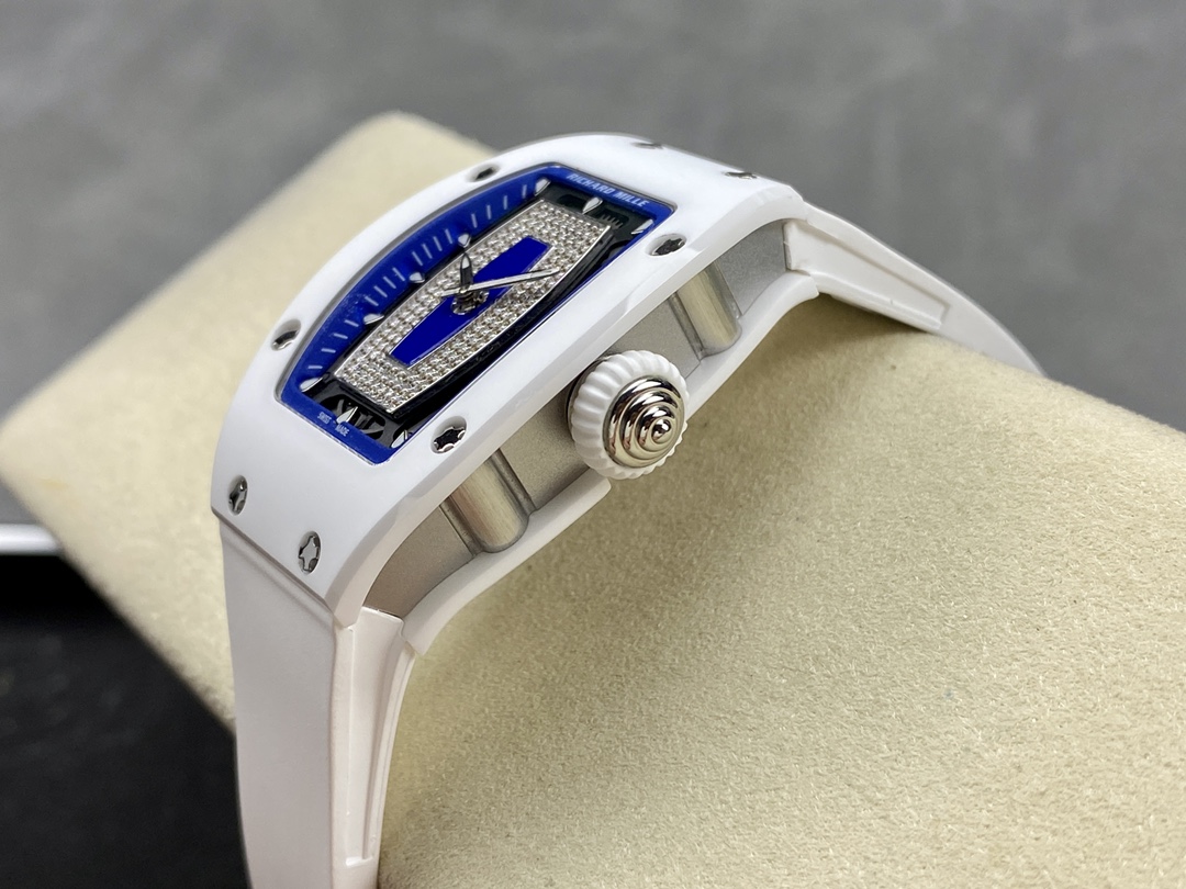 Richard Miller RM07-01 Red Lips RM007