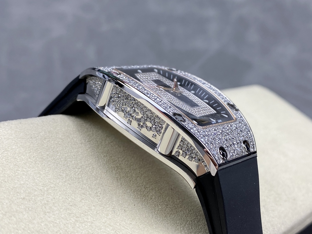 Richard Miller RM07-01 Red Lips RM007