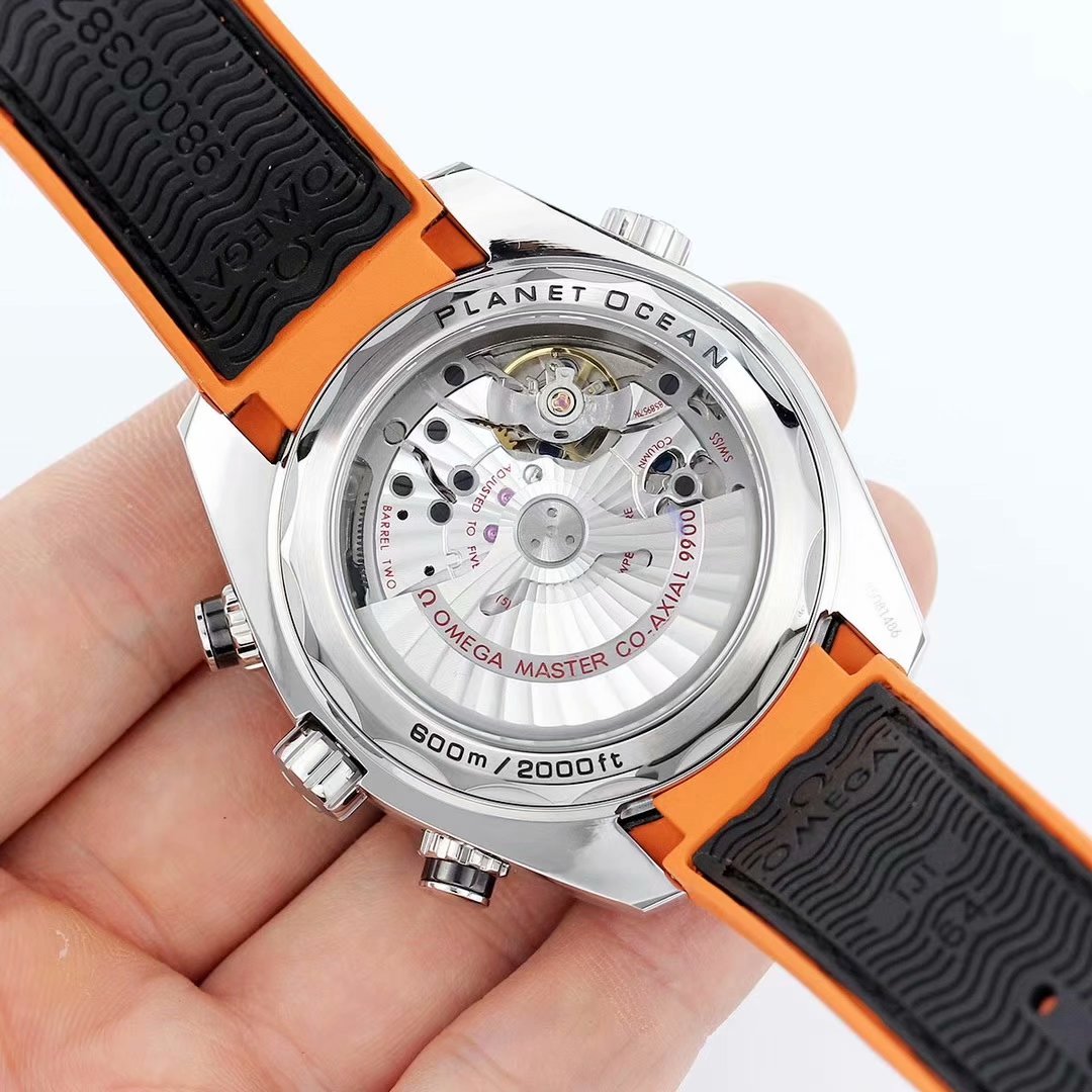 Seamaster 600m diving series