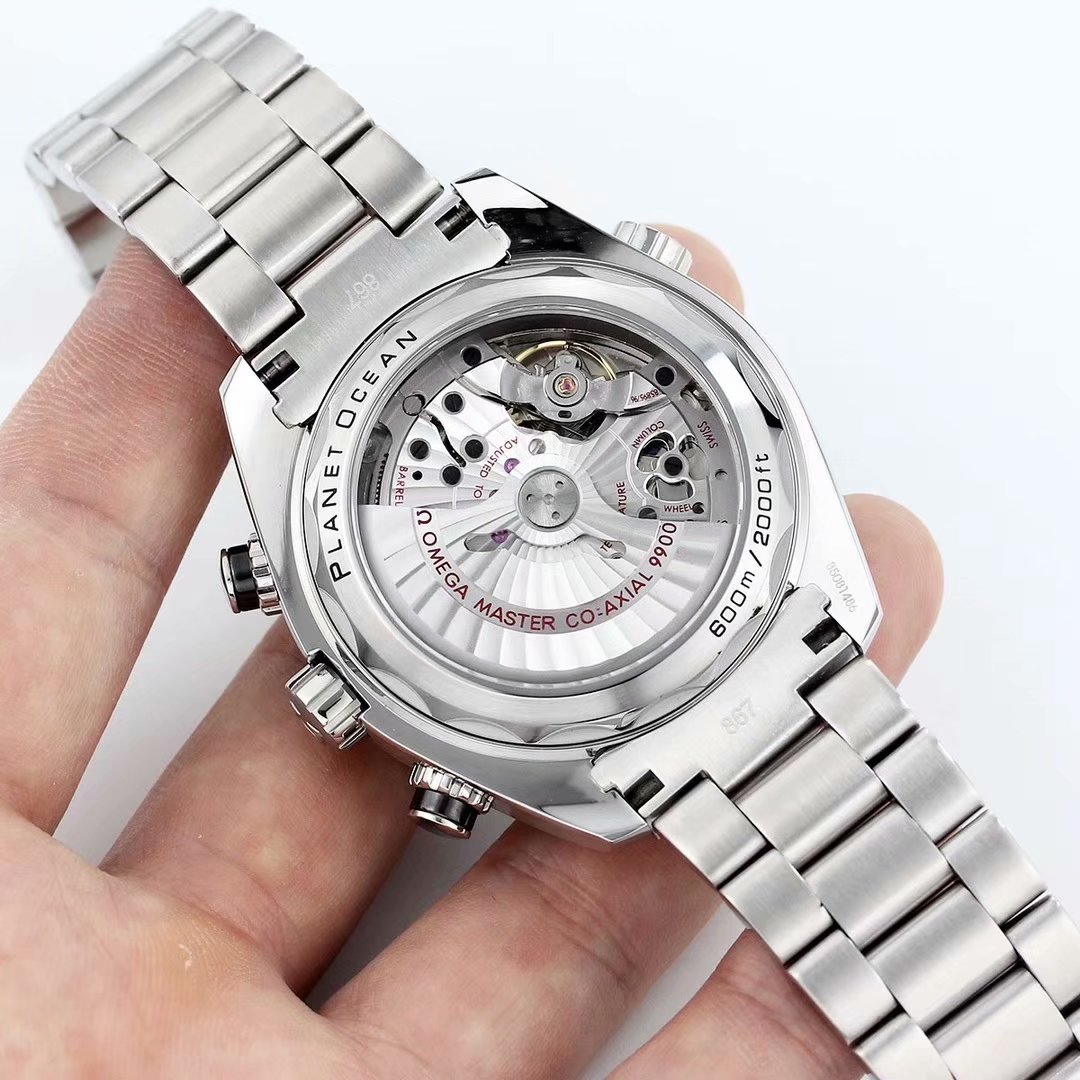 Seamaster 600m diving series