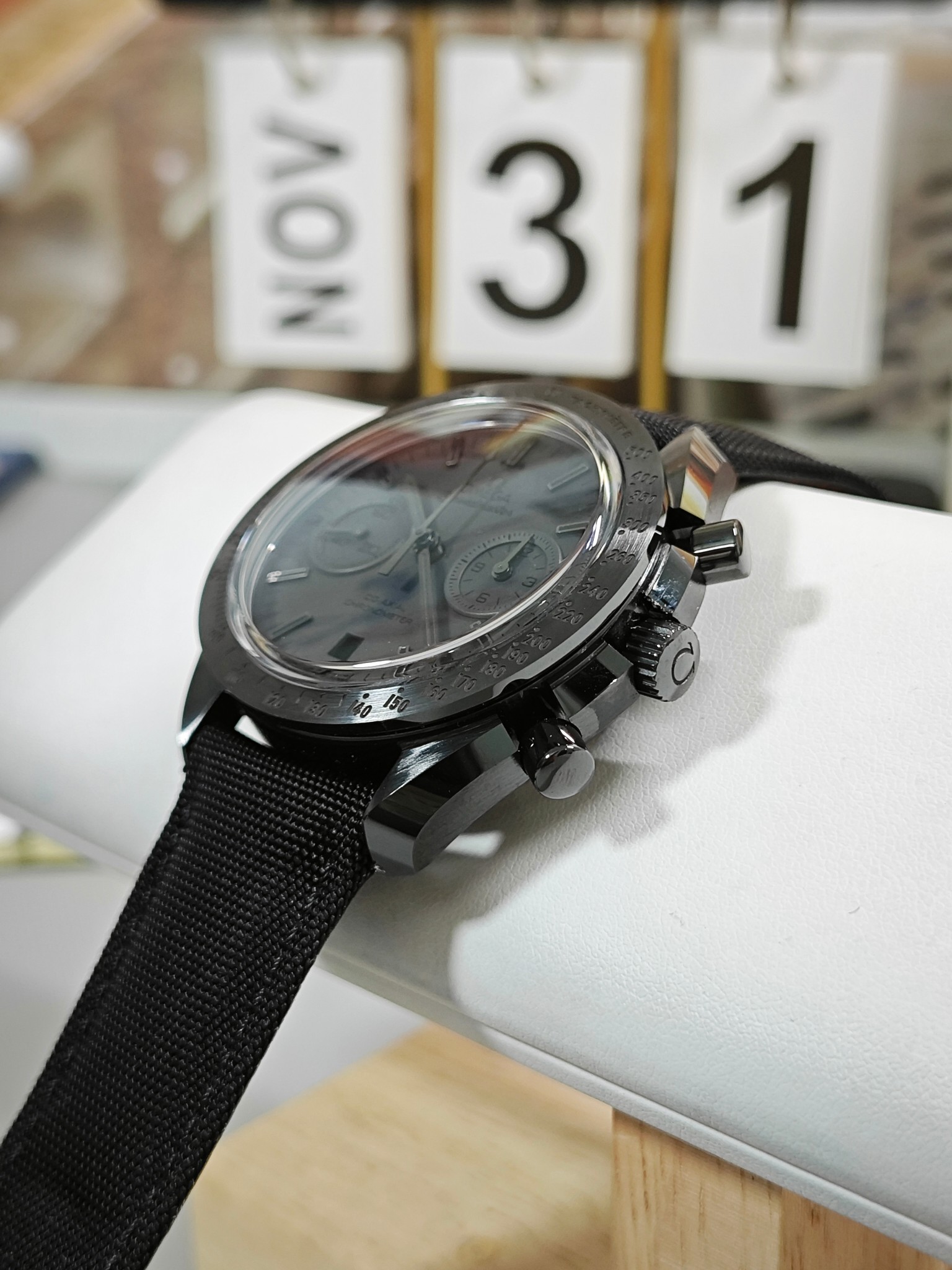 Omega Dark Side of the Moon Ceramic 9300 Movement