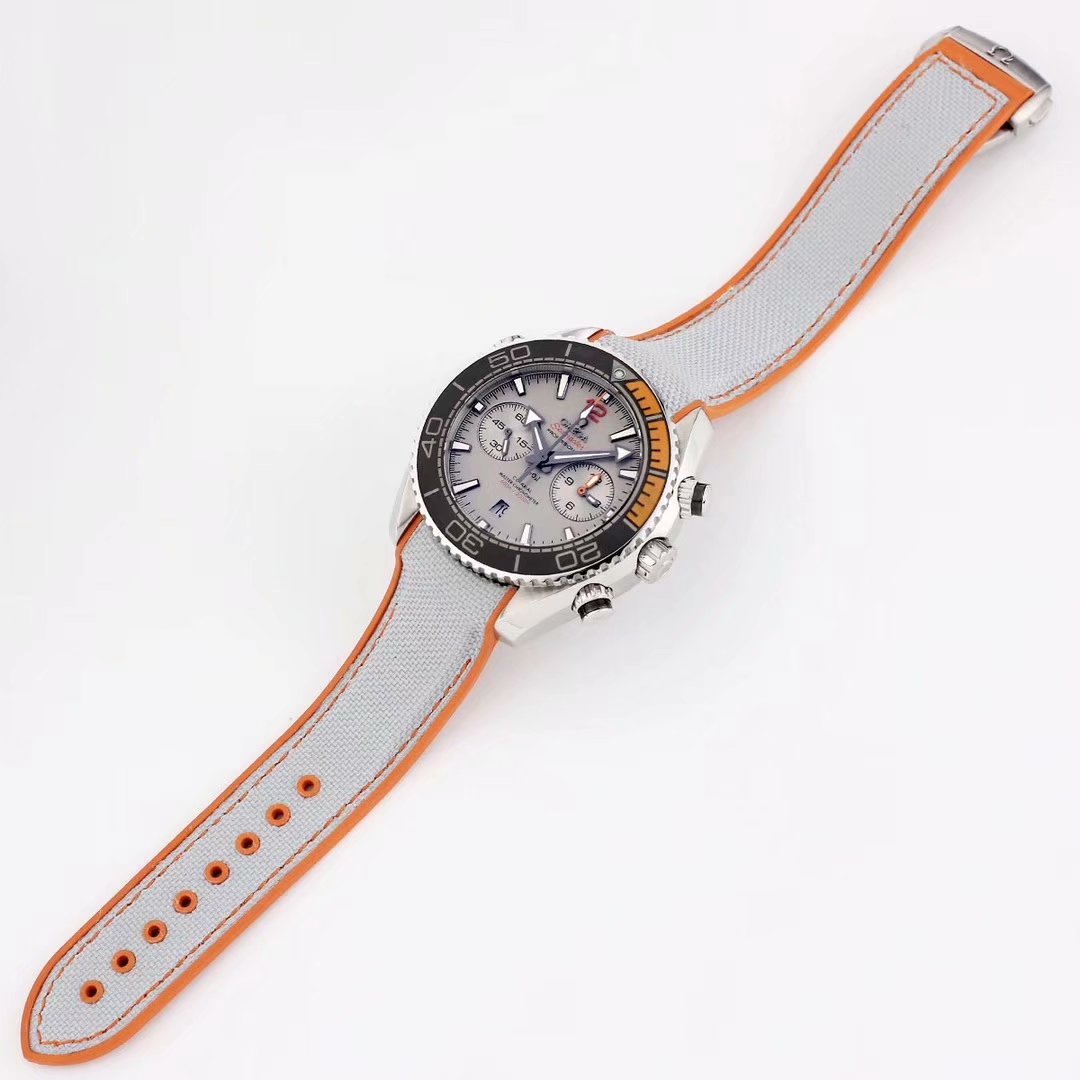 Seamaster 600m diving series