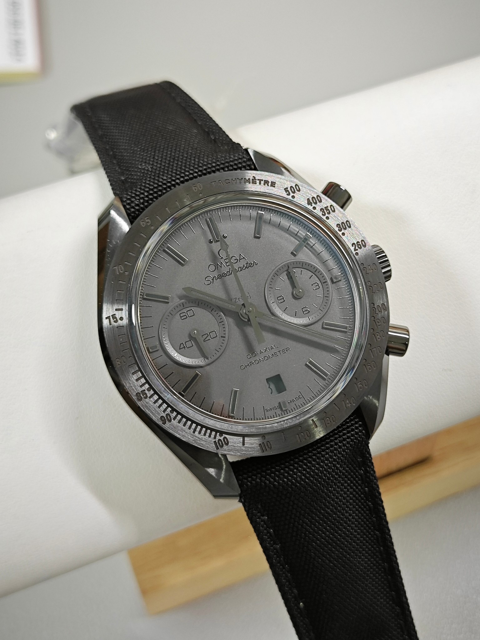 Omega Dark Side of the Moon Ceramic 9300 Movement