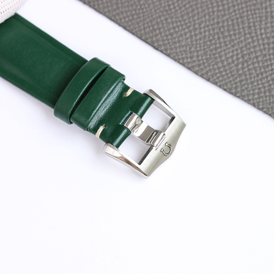 Omega Speedmaster Series Chronograph Mechanical Men's Watch