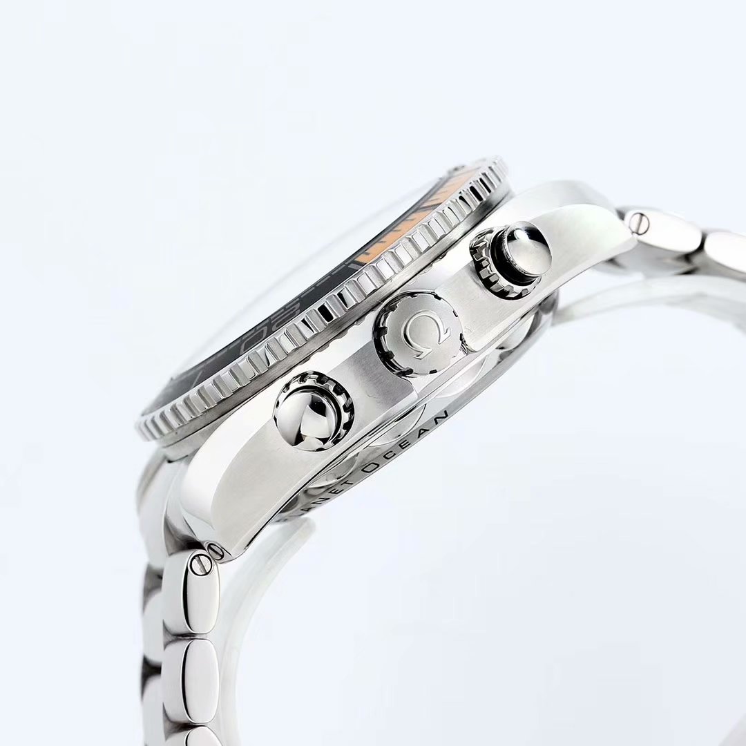 Seamaster 600m diving series