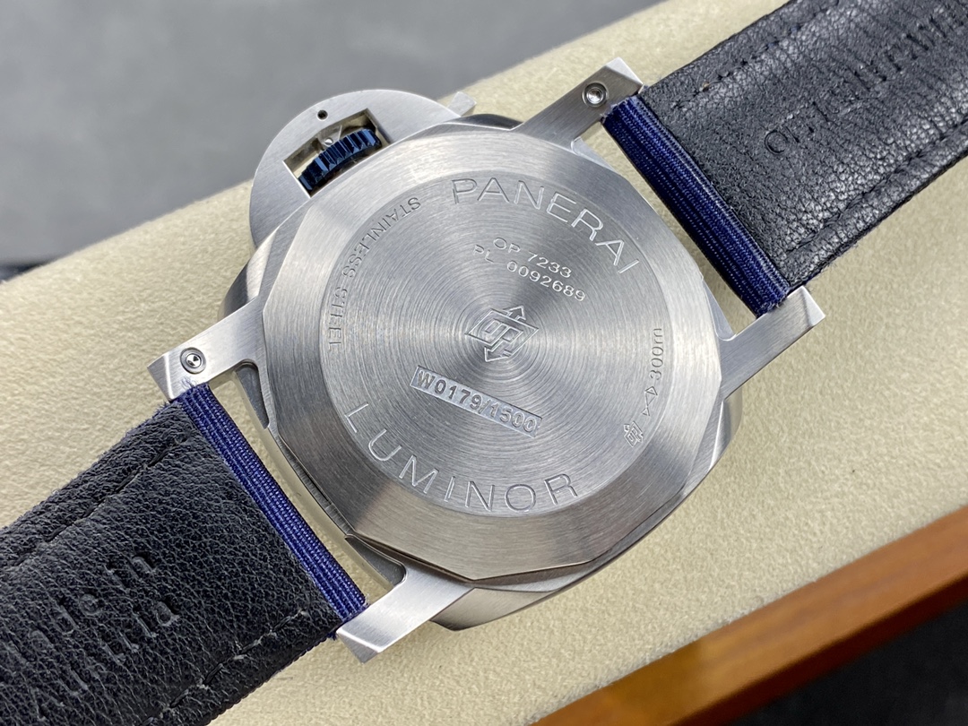 Panerai PAM1157, exclusive quality. Equipped with P.9010 movement, 44mm