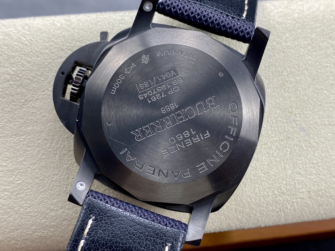 Panerai PAM 1021 thin titanium, 44mm