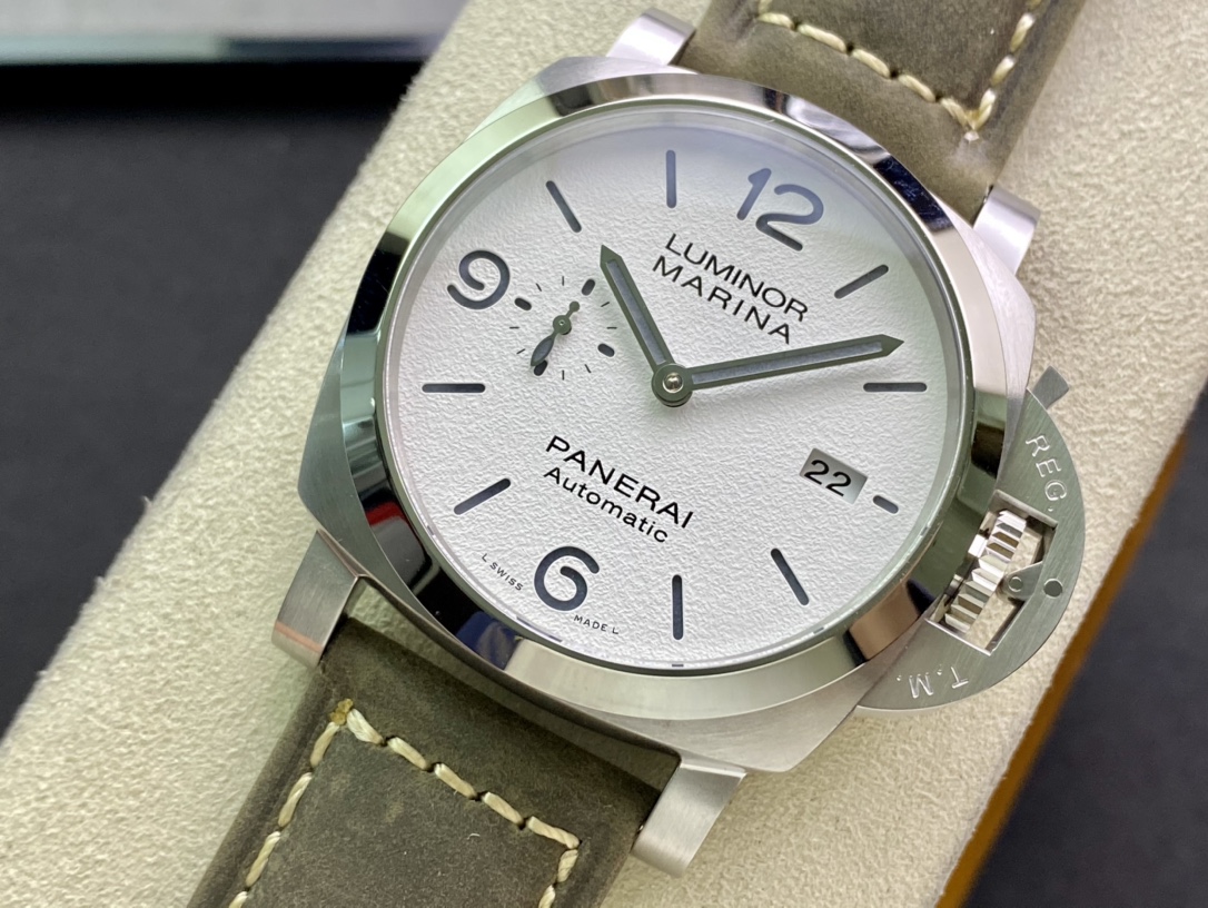 Panerai PAM1314 fully automatic mechanical movement,