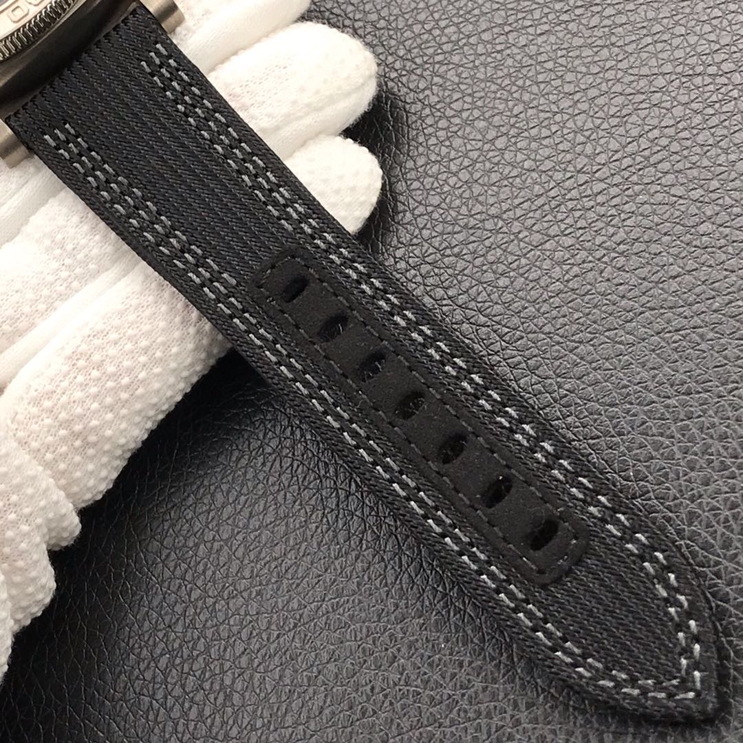 Panerai PAM984-47mm, Panerai's 2019 masterpiece