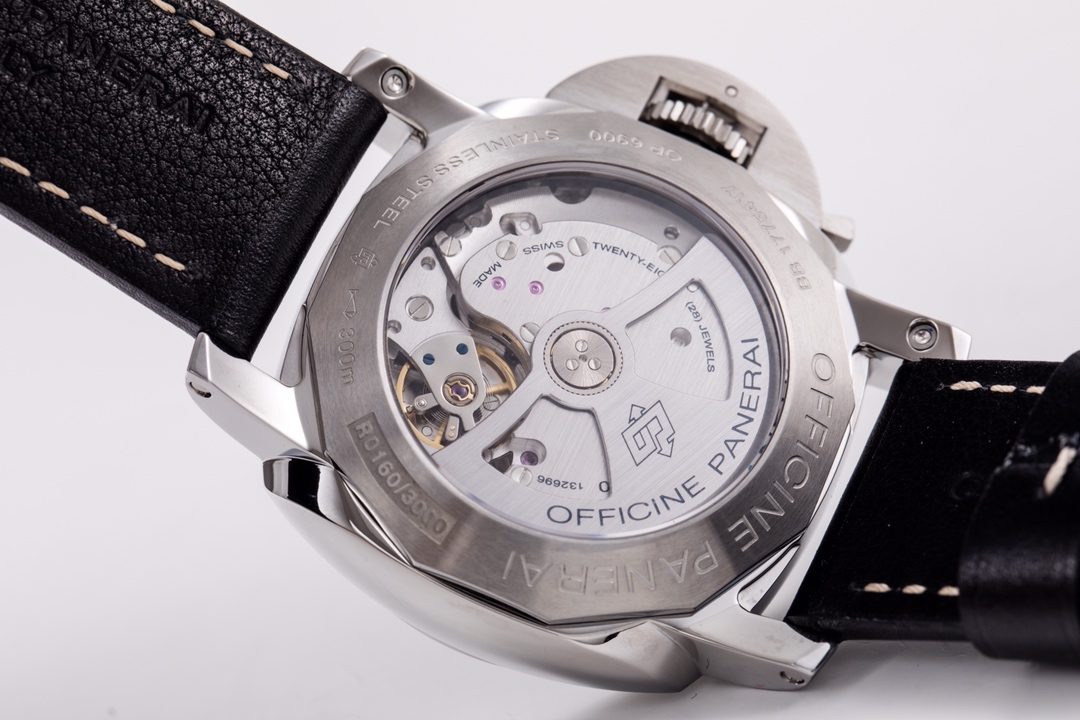 Panerai 359 V2 version synchronizes the original movement functions