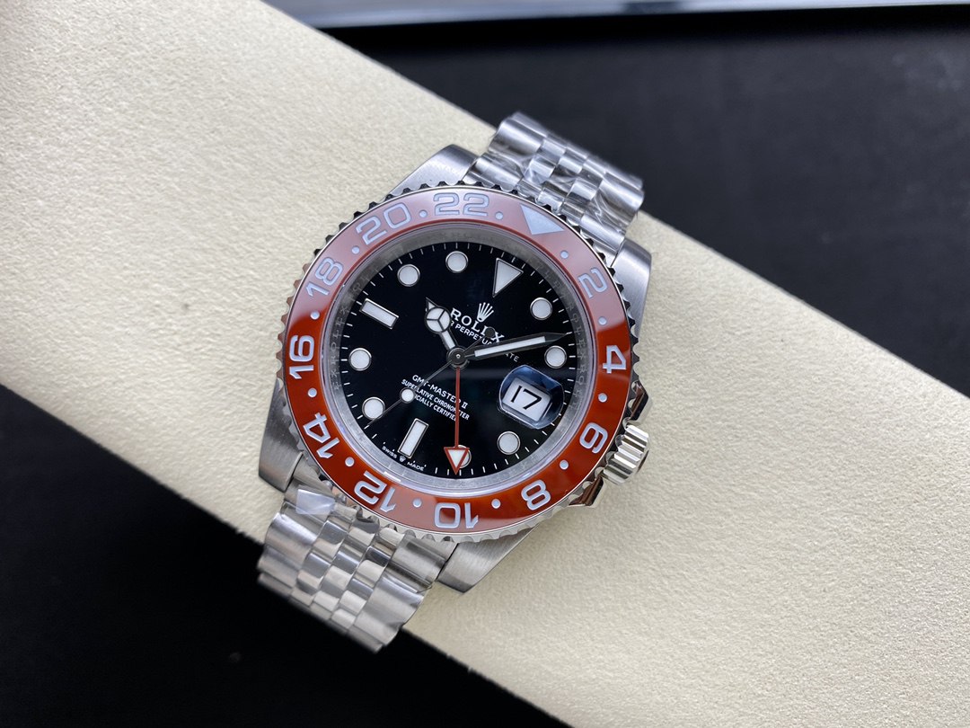 New version modified Greenwich GMT red circle left