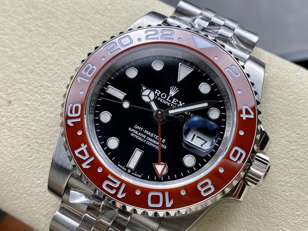 New version modified Greenwich GMT red circle left