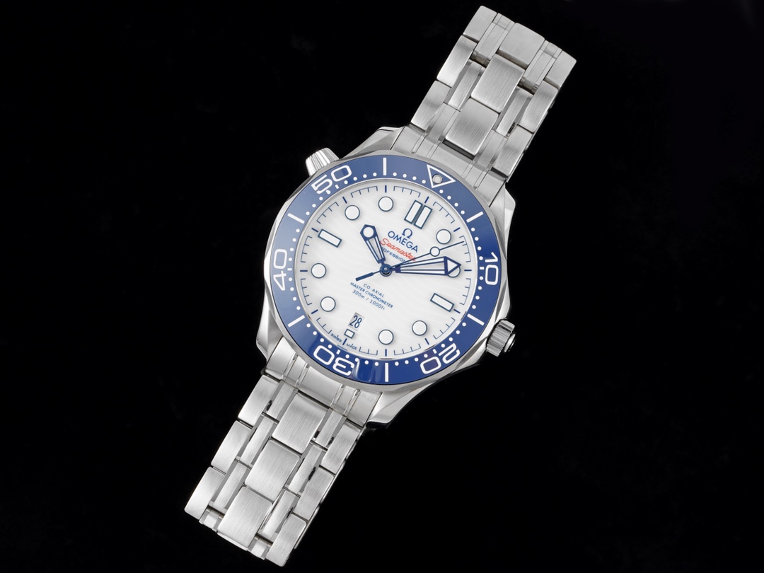 Omega SEAMASTER Seamaster Planet Ocean 210.30.42.20.01.001