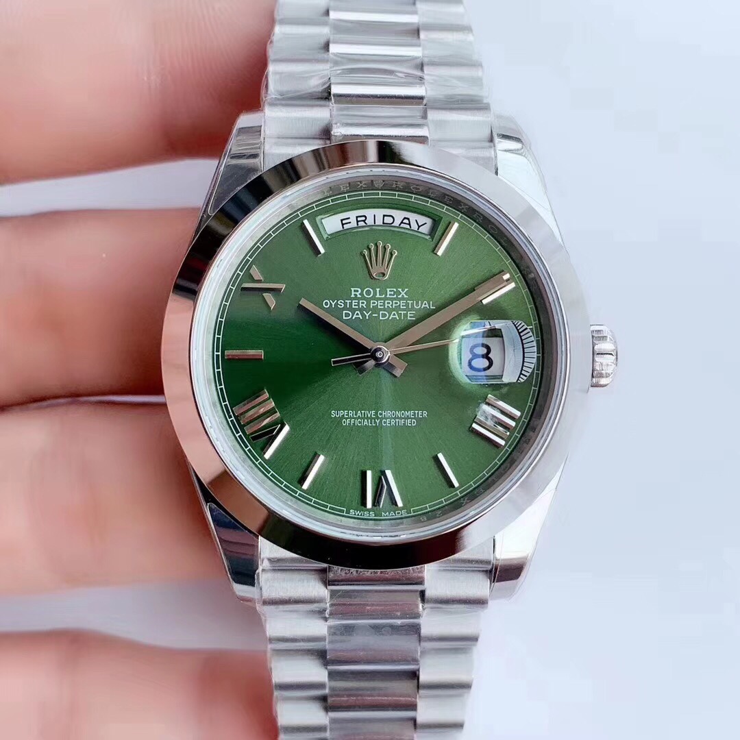 Rolex Datejust, 40mmx13mm in diameter, three beads with