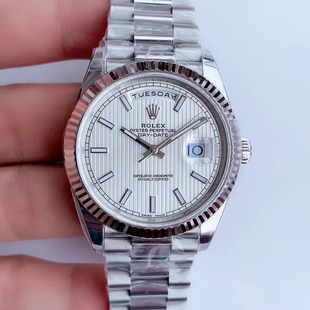 Rolex Datejust, 40mmx13mm in diameter, three beads with