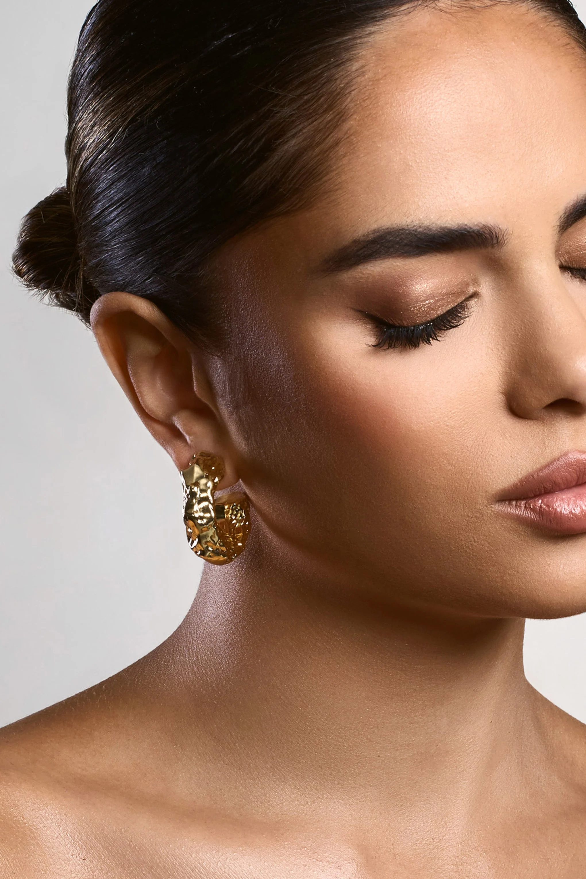 Paulina | Gold Textured Chunky Hoop Earrings