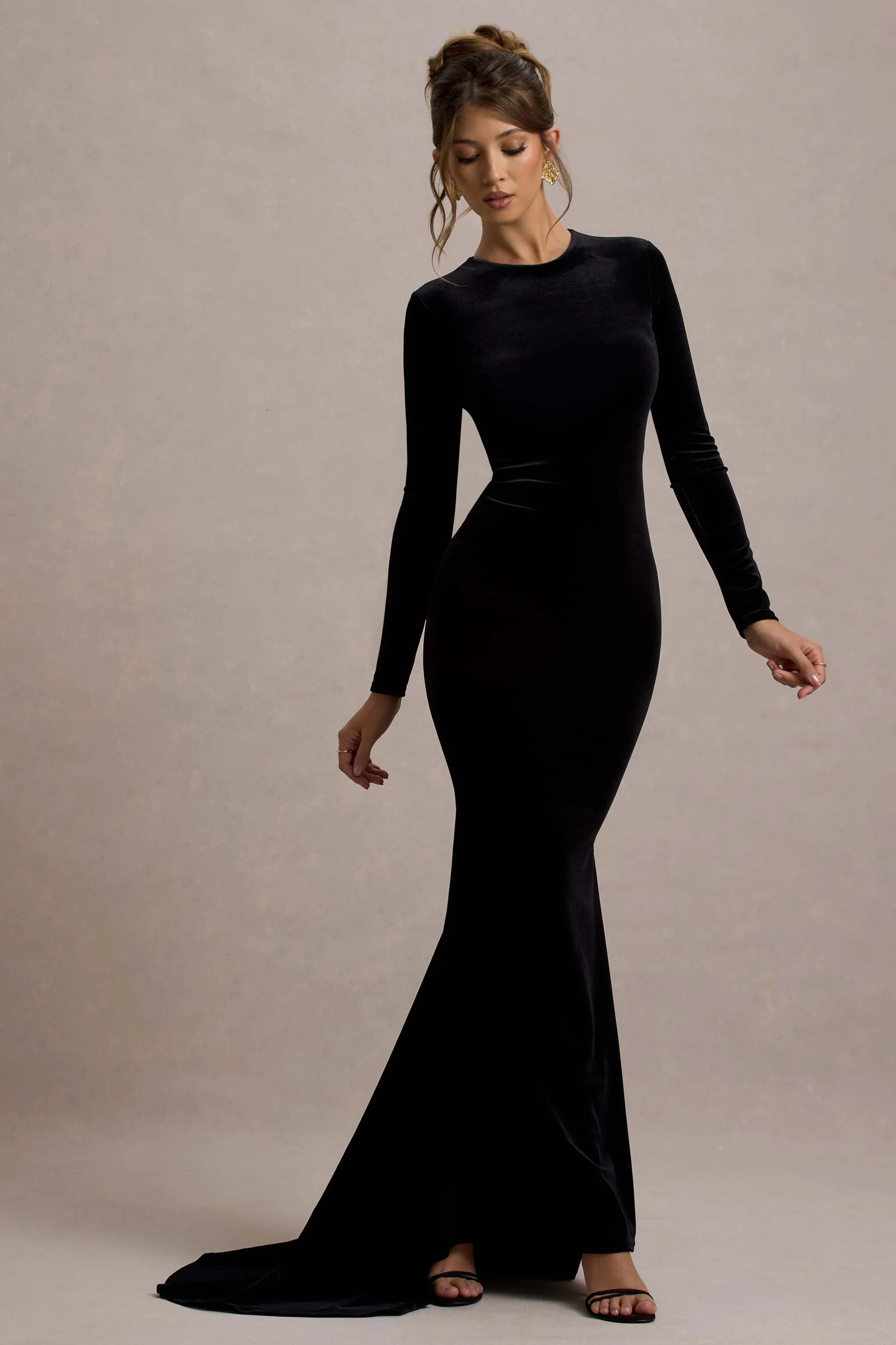 Keaton | Black Velvet Long-Sleeve Open-Back Maxi Dress