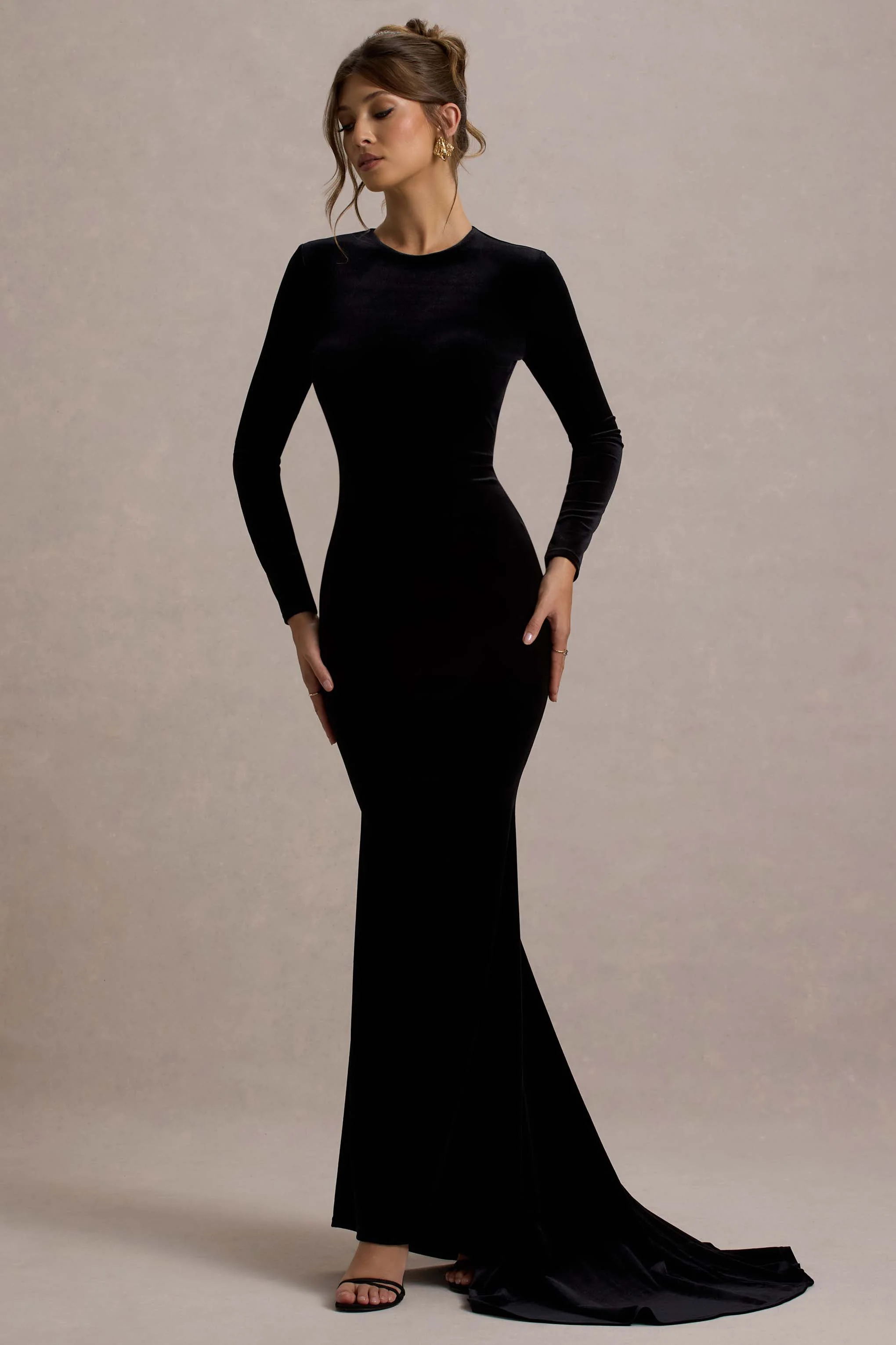 Keaton | Black Velvet Long-Sleeve Open-Back Maxi Dress
