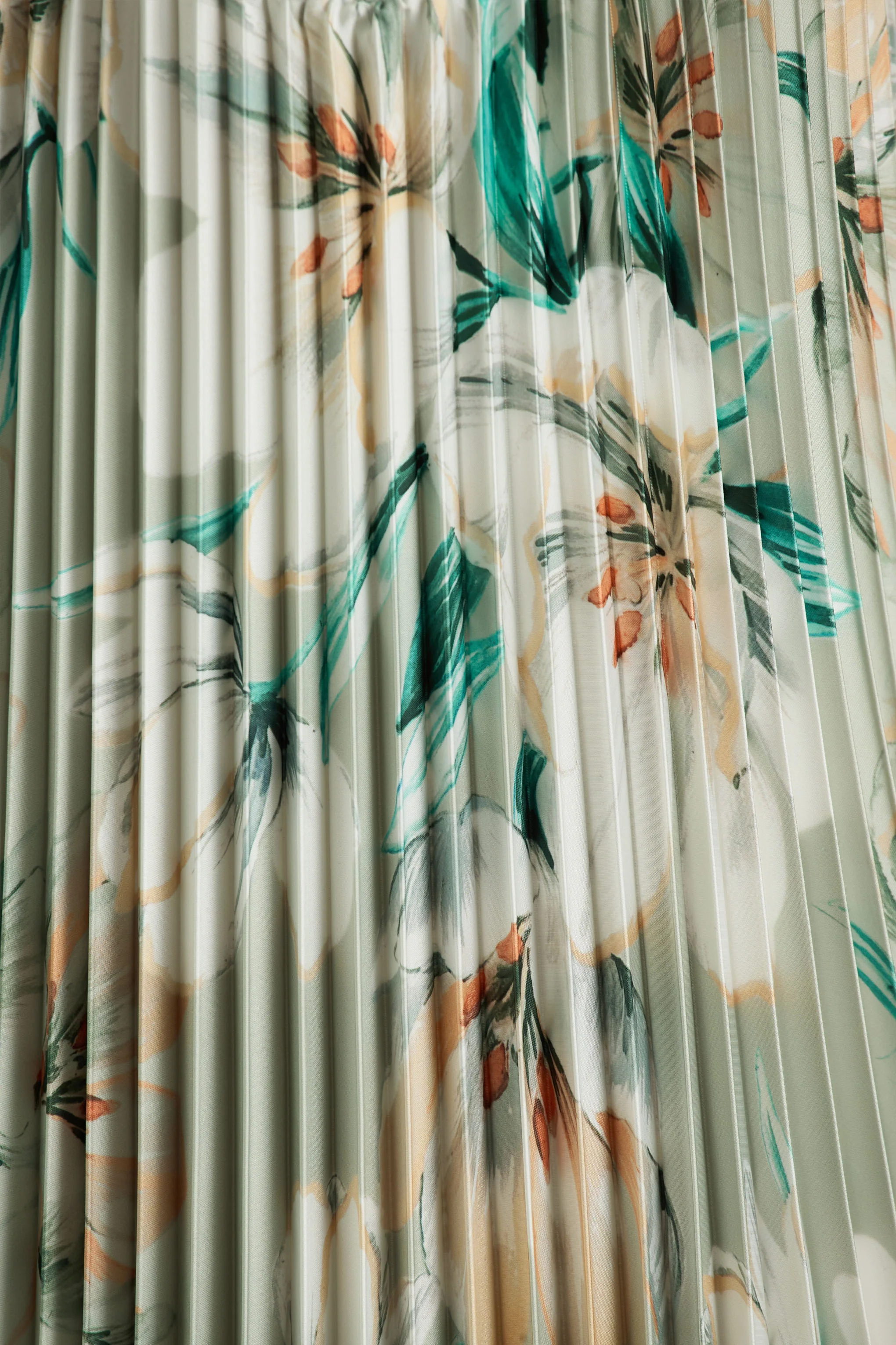 Peyton | Green Floral Print Satin Sweetheart-Neck Midi Dress With Pleated Details