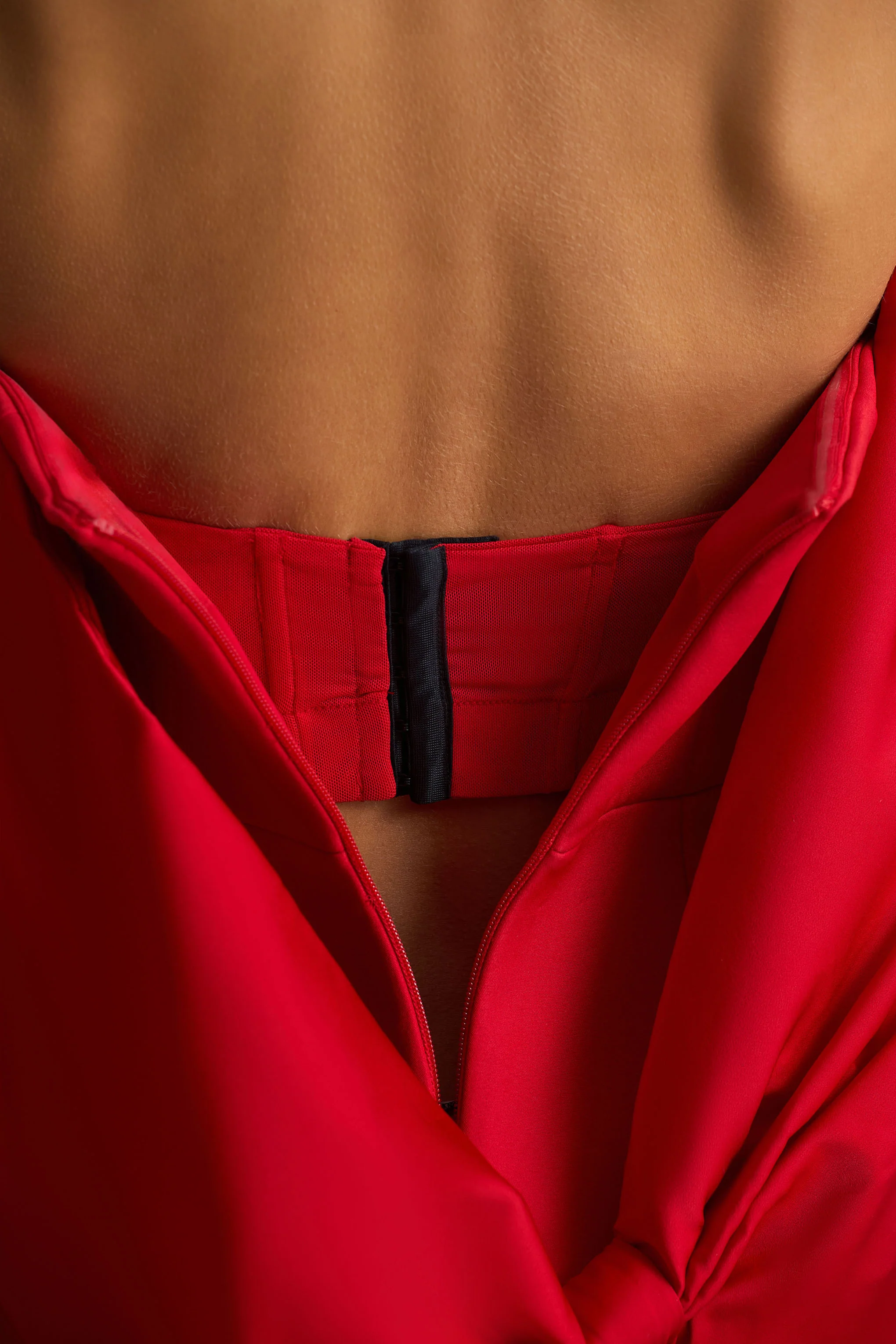 Tindra | Red Bandeau-Neck Mini Dress With Bow Sleeves